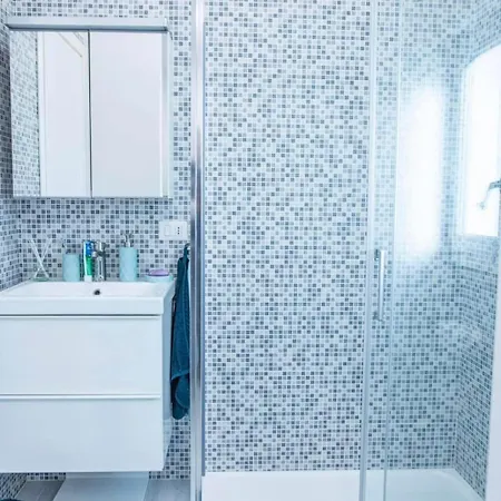 El Porteno Howme * Bari